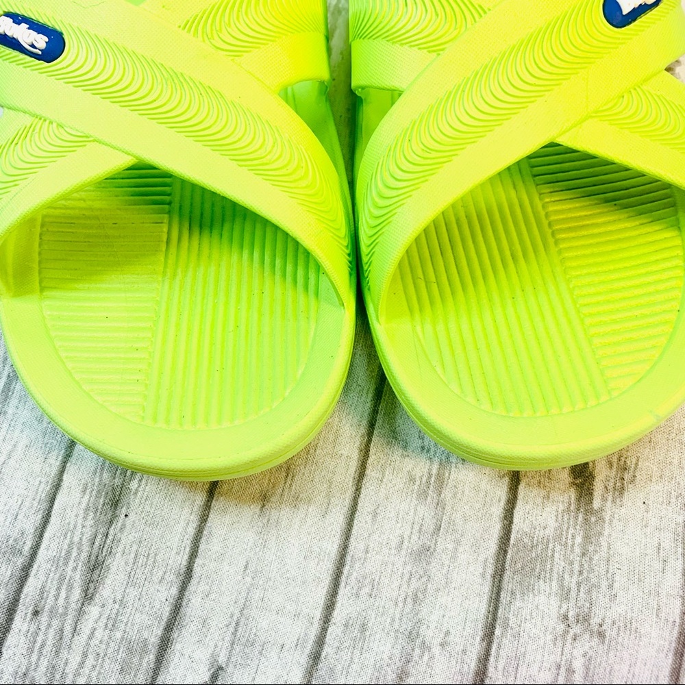 Bokos Slides Lime Green Size 9 - Picture 8 of 9